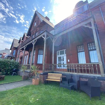 Captain'S Deck Beach Balcony Perfectlysaltburn 外观 照片
