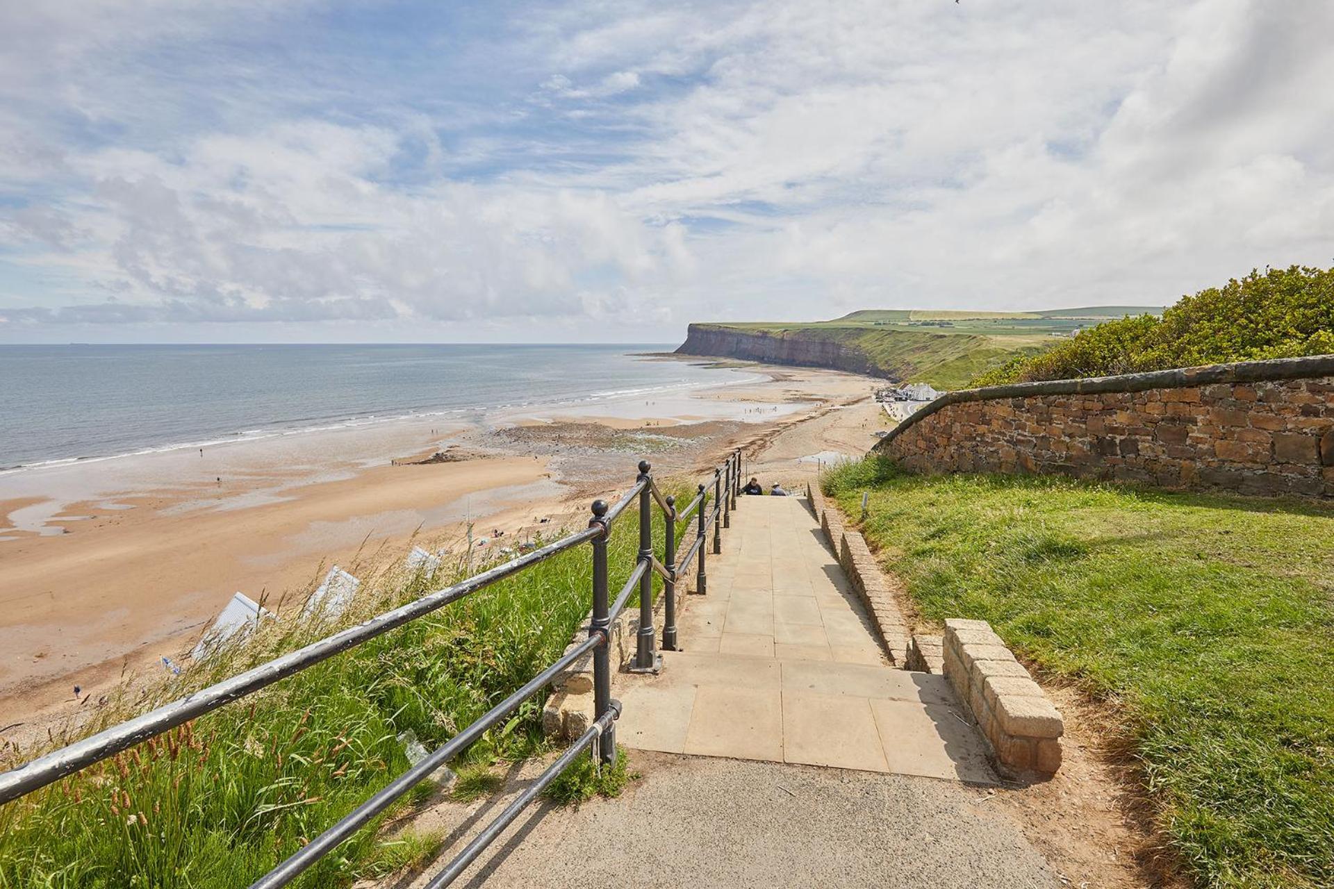 Captain'S Deck Beach Balcony Perfectlysaltburn 外观 照片