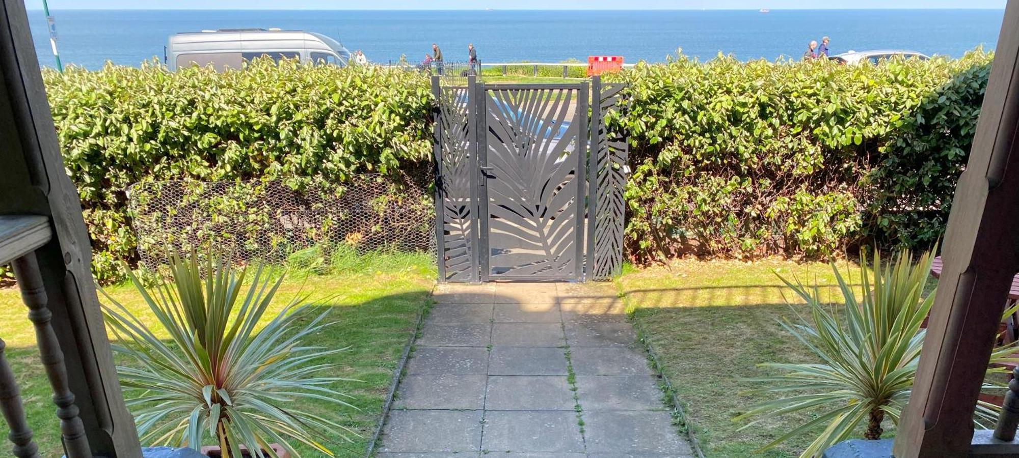 Captain'S Deck Beach Balcony Perfectlysaltburn 外观 照片