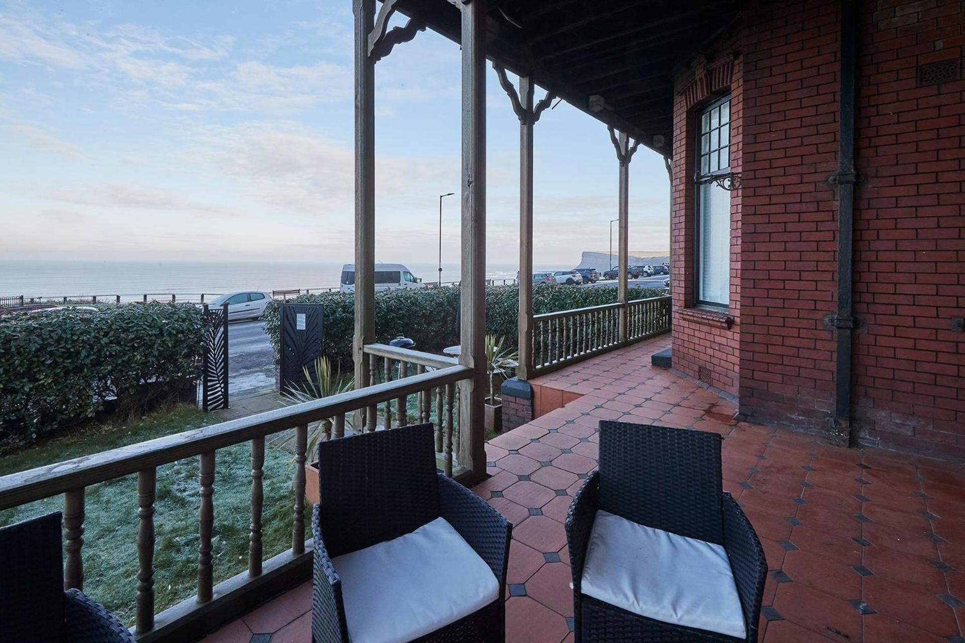 Captain'S Deck Beach Balcony Perfectlysaltburn 外观 照片
