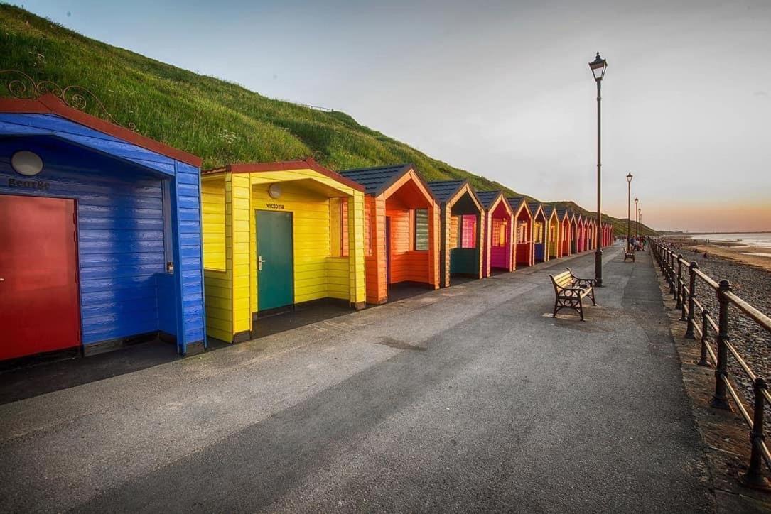Captain'S Deck Beach Balcony Perfectlysaltburn 外观 照片