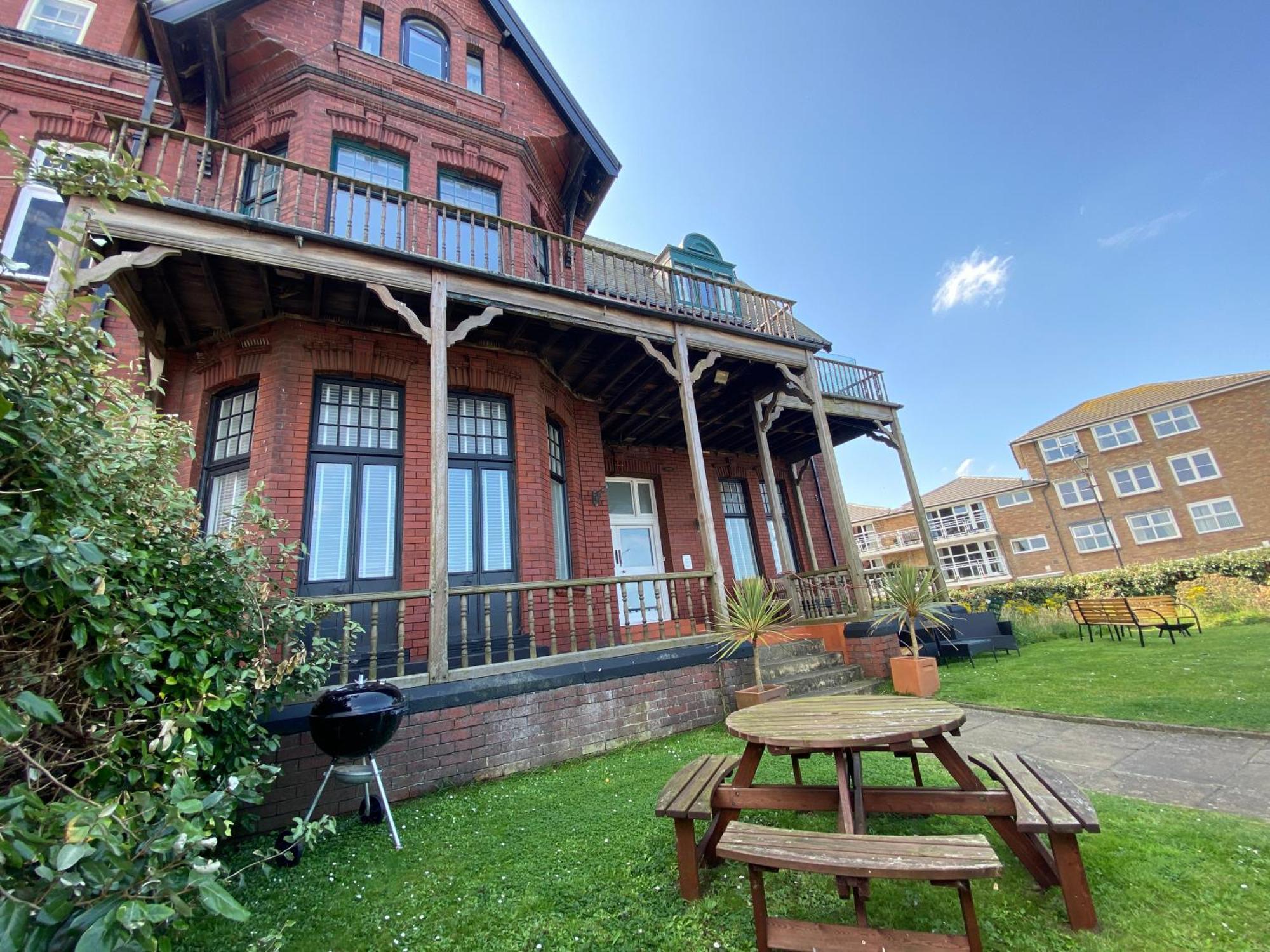 Captain'S Deck Beach Balcony Perfectlysaltburn 外观 照片