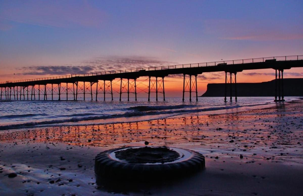Captain'S Deck Beach Balcony Perfectlysaltburn 外观 照片